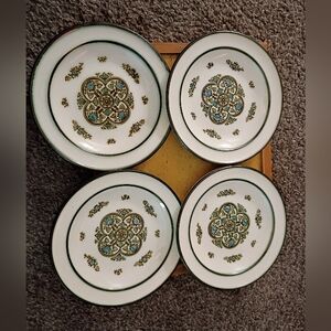 Wedgewood, Set of 4 Retro Dinner/Serving Plates, 10 1/4, "Victoria", England,